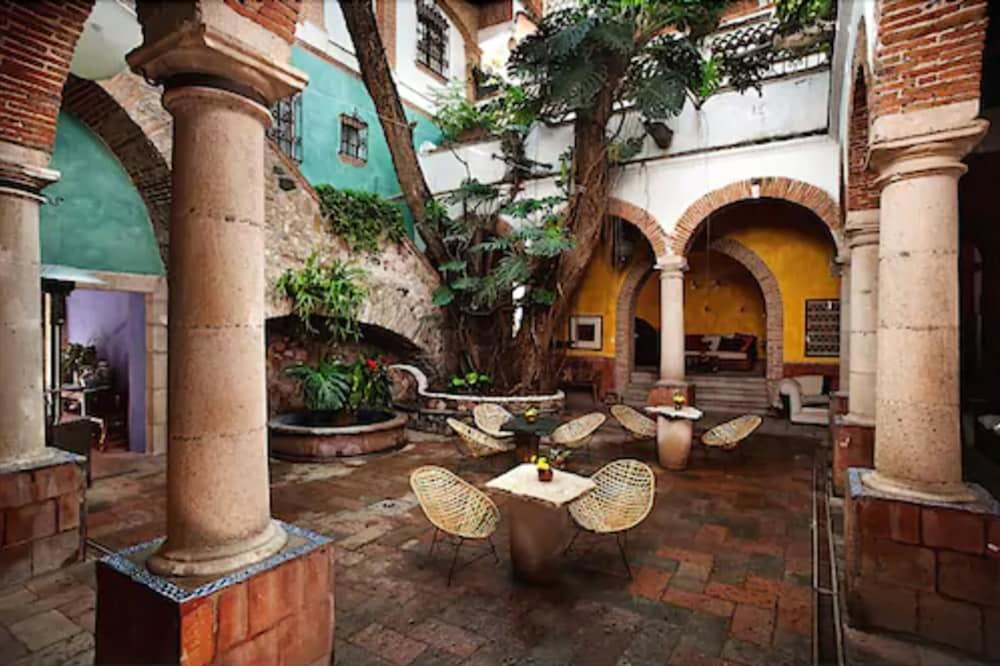 Hotel Los Arcos Таско де Аларкон Екстериор снимка