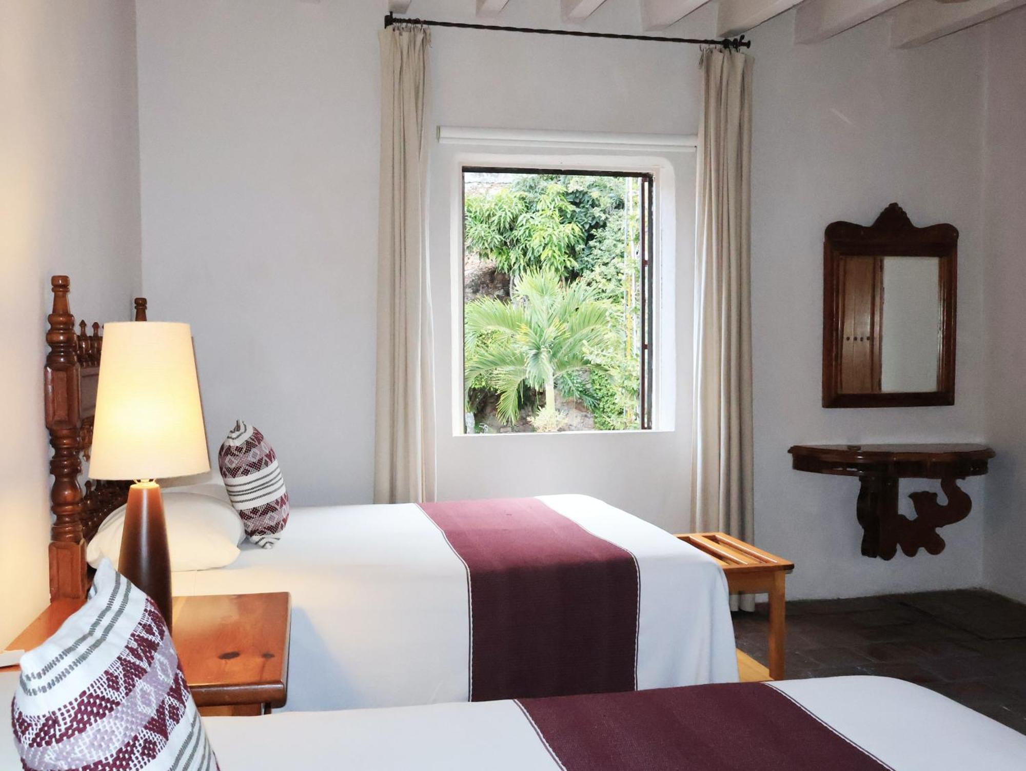 Hotel Los Arcos Таско де Аларкон Екстериор снимка