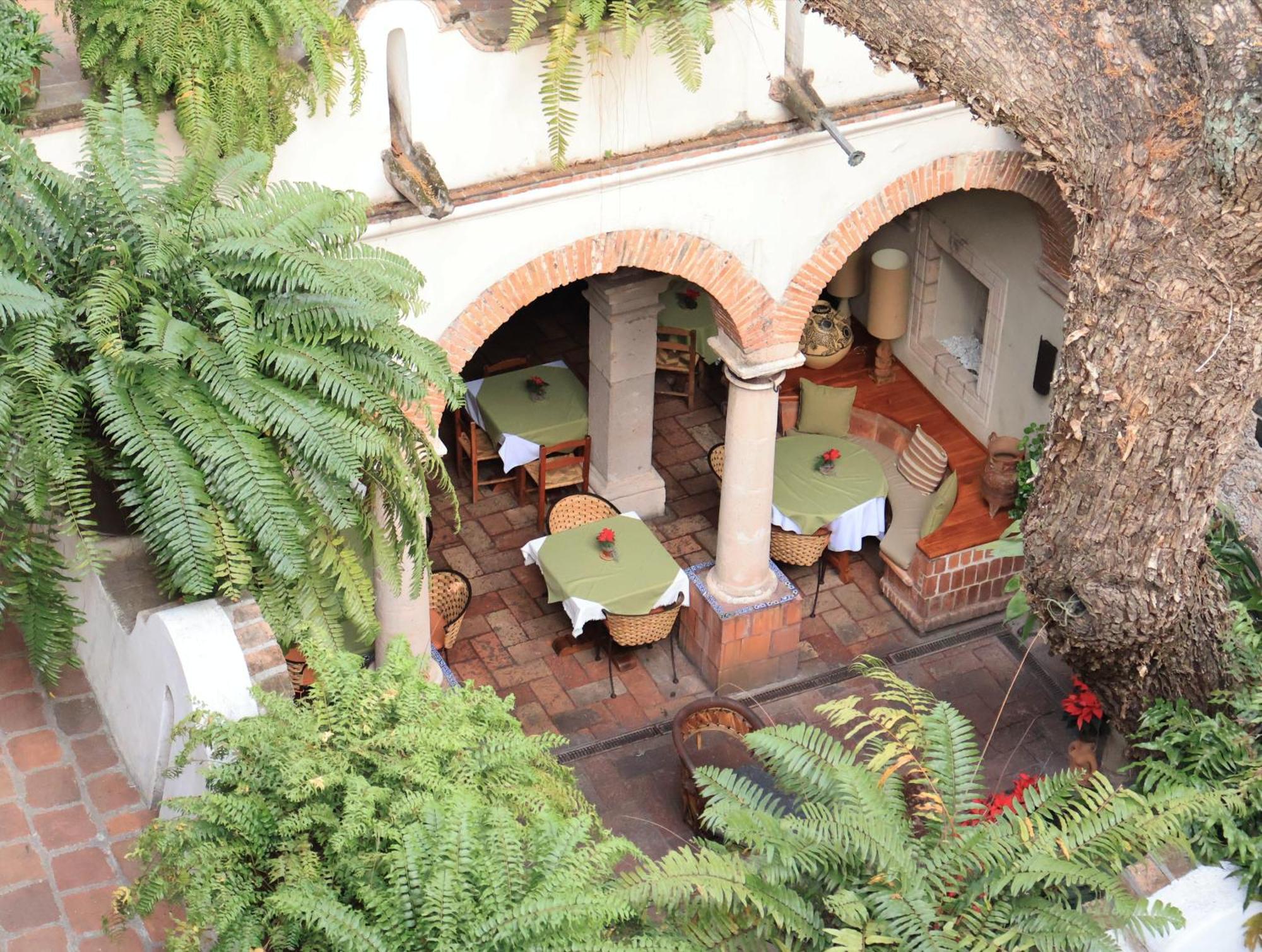 Hotel Los Arcos Таско де Аларкон Екстериор снимка